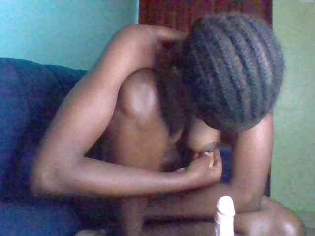 cheriechantel16 Live Webcam on BongaCams