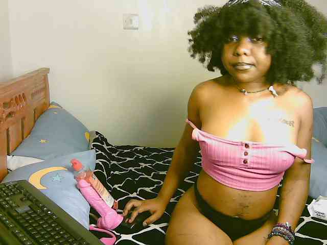 Sexygirl002 webcam