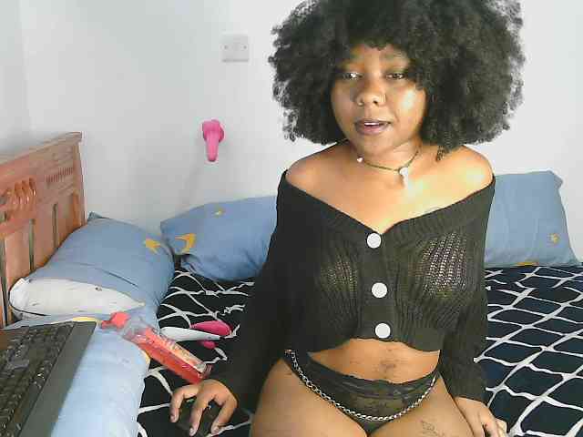 Sexygirl002 webcam