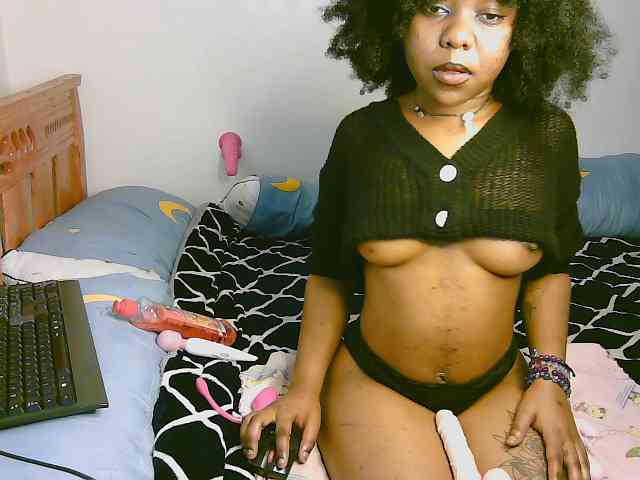 Sexygirl002 webcam