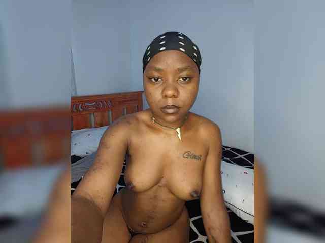 Sexygirl002 webcam