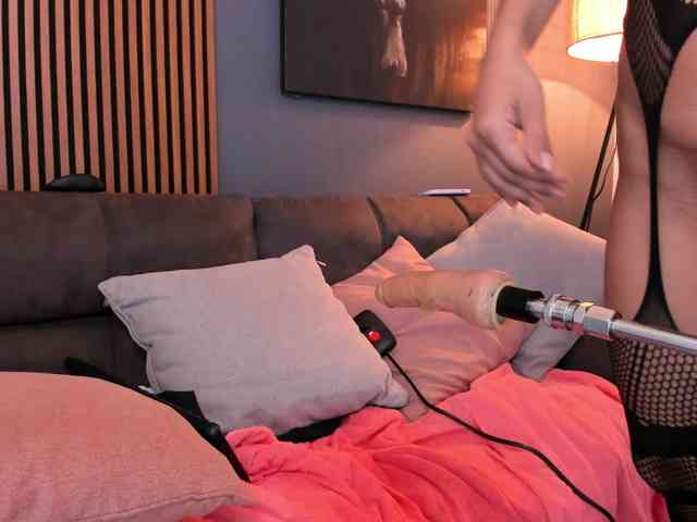 KinkyMindy webcam