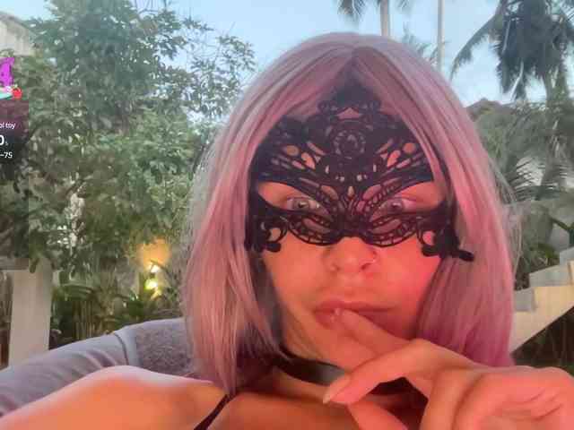 Busy-Anjie webcam