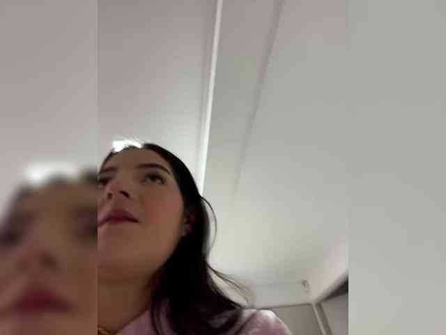 EmmyVegaa1 webcam