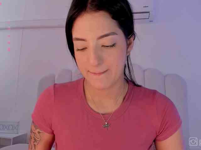 EmmyVegaa1 webcam