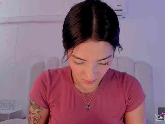 EmmyVegaa1 webcam