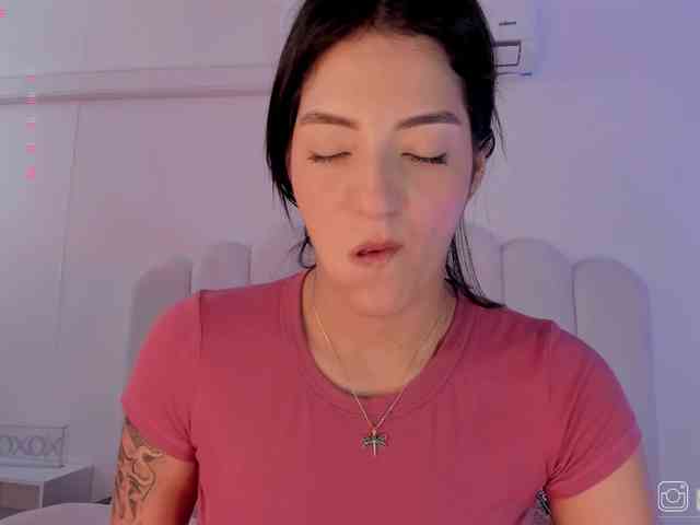EmmyVegaa1 webcam