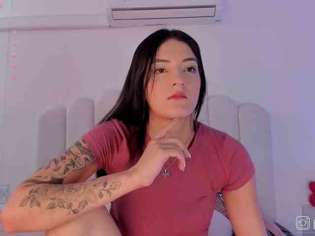EmmyVegaa1 webcam