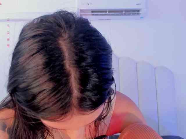 EmmyVegaa1 webcam
