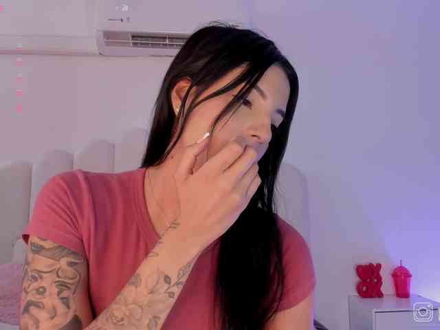 EmmyVegaa1 webcam
