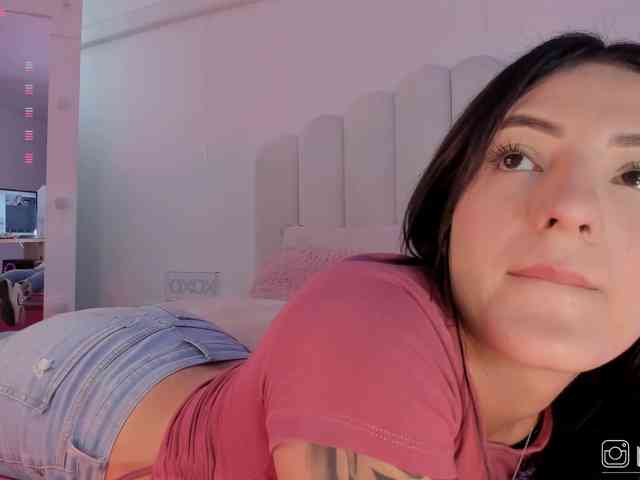 EmmyVegaa1 webcam