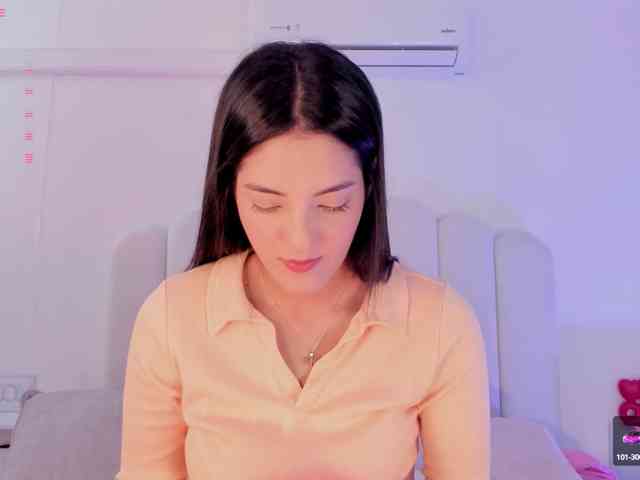 EmmyVegaa1