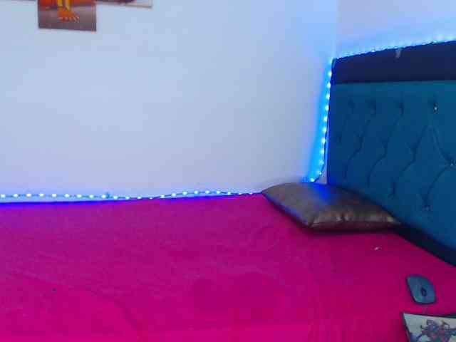 evelynqueent Live Webcam on BongaCams
