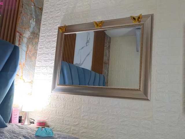 angel-red's BongaCams show and profile