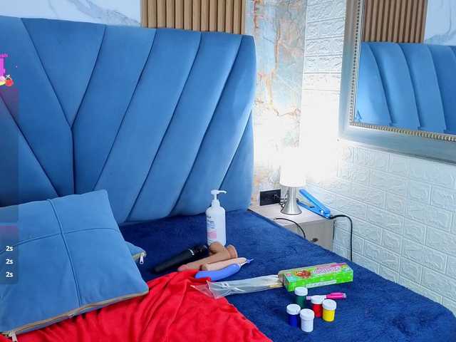 angel-red's BongaCams show and profile