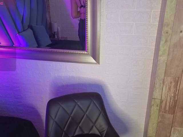 angel-red's BongaCams show and profile