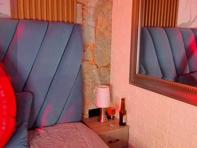 angel-red's BongaCams show and profile