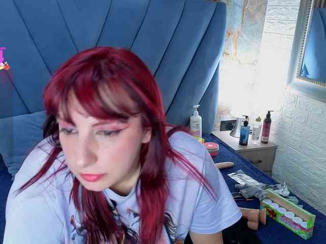 angel-red webcam