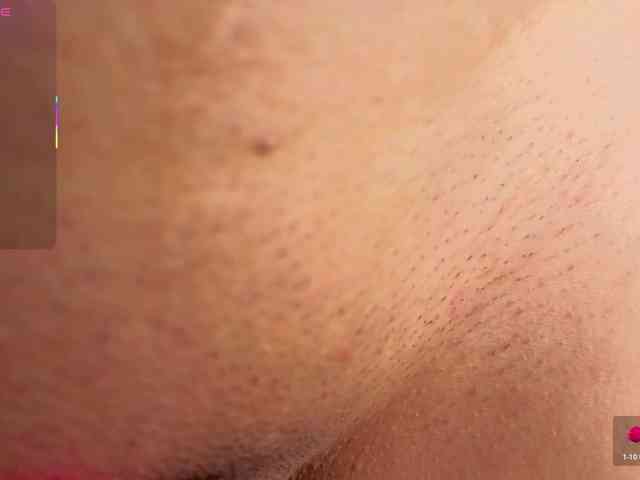 angel-red webcam