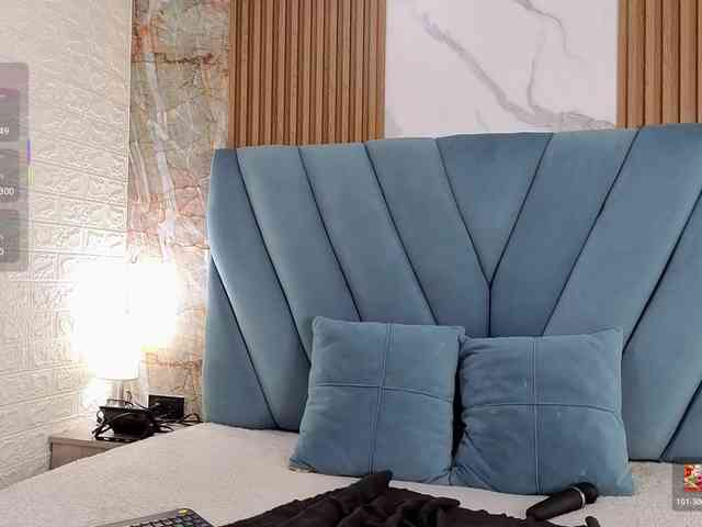 angel-red Live Webcam on BongaCams