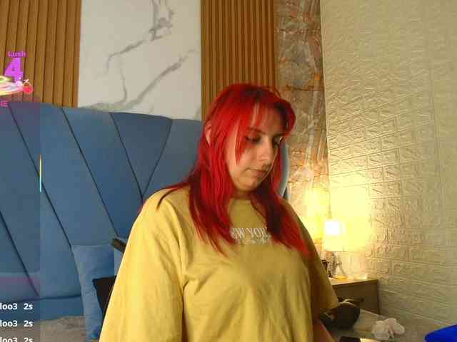 angel-red webcam