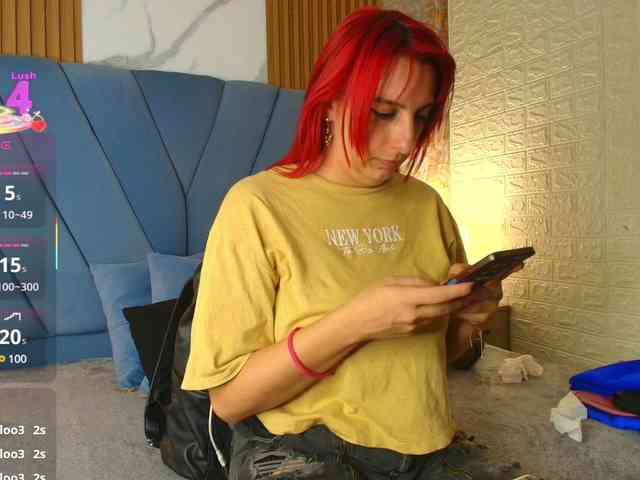 angel-red webcam