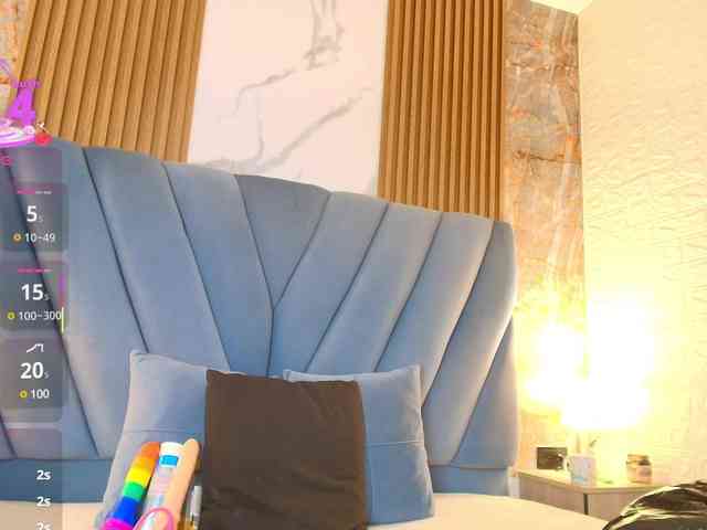 angel-red webcam