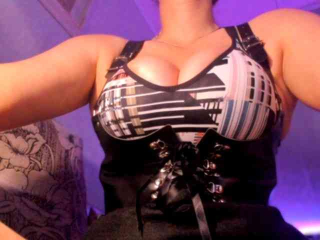 EmellyQu webcam