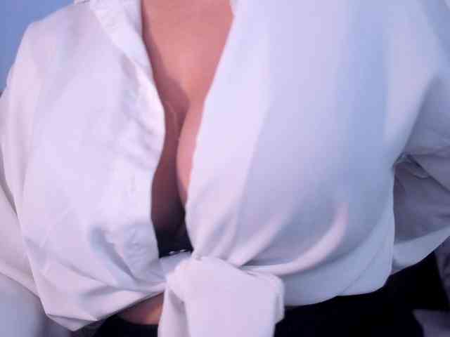 EmellyQu webcam