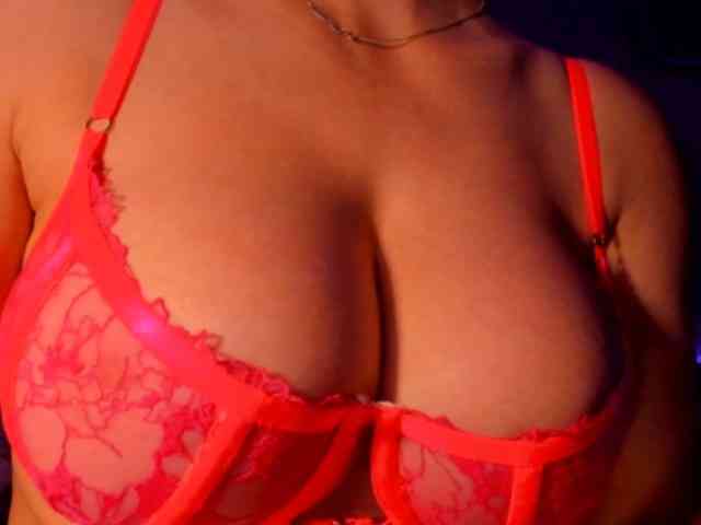 EmellyQu webcam