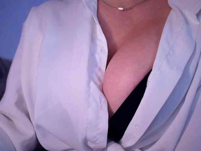 EmellyQu webcam