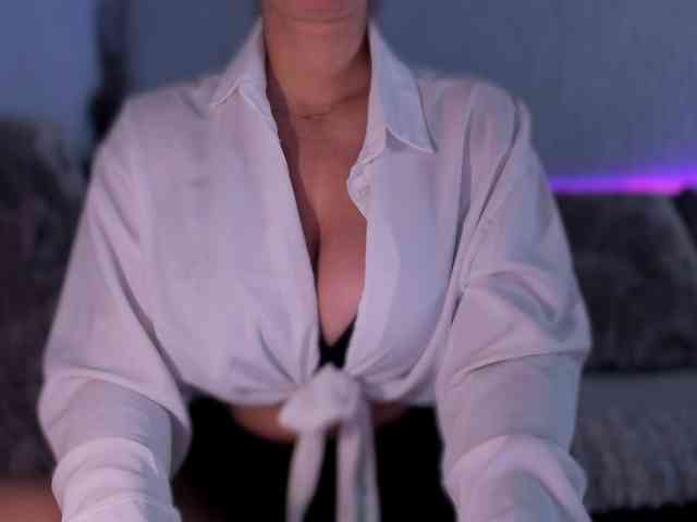 EmellyQu webcam