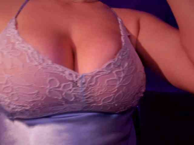 EmellyQu webcam