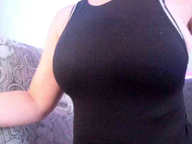 EmellyQu webcam