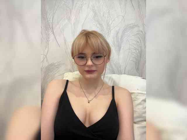 Sophie-doll webcam