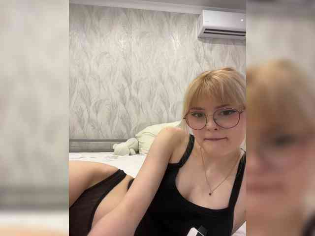 Sophie-doll webcam