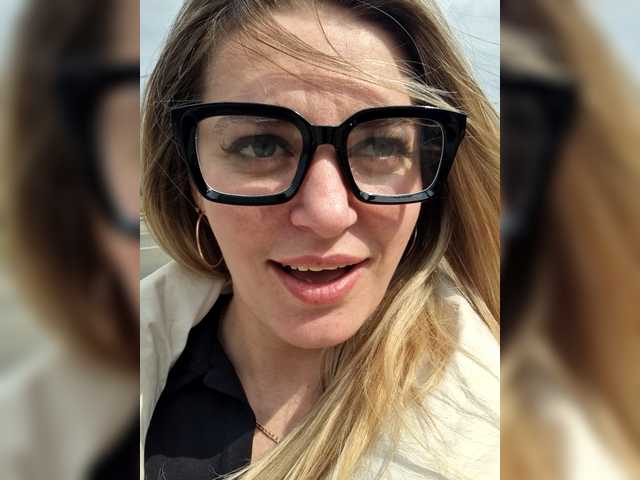 SweetCoople's BongaCams show and profile