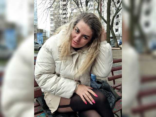 SweetCoople's BongaCams show and profile