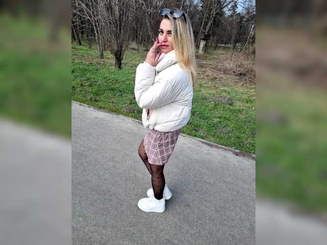 SweetCoople's BongaCams show and profile