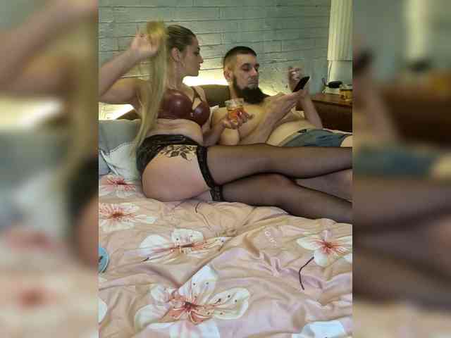 SweetCoople webcam