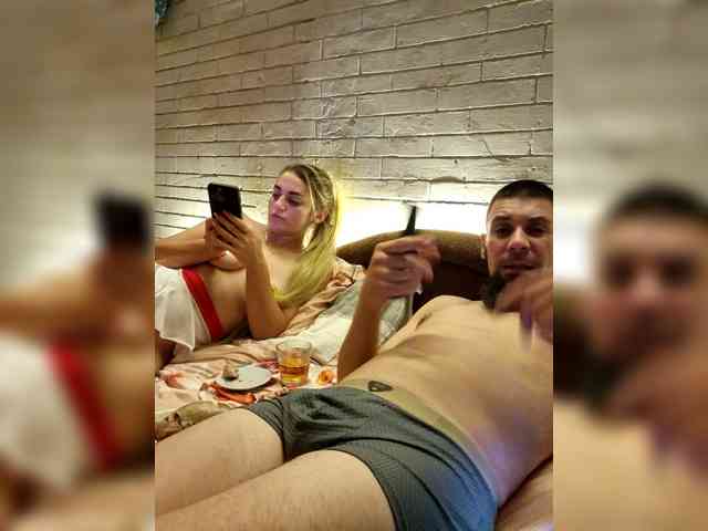 SweetCoople webcam