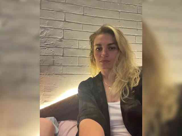 SweetCoople webcam