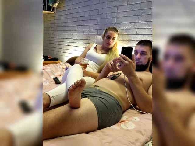 SweetCoople webcam