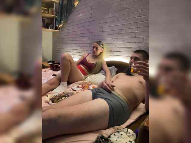 SweetCoople webcam