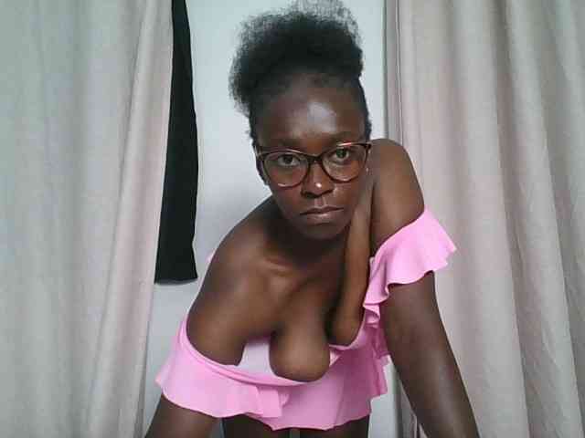 SexyMoh webcam
