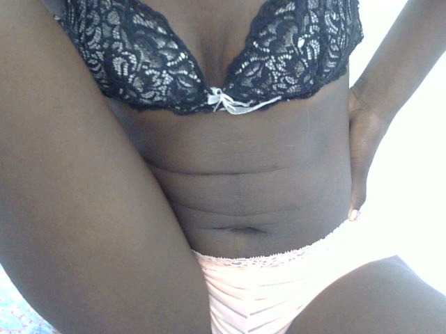 Africana2 webcam bongacams model stream image