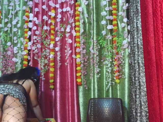 Naughtyladki's BongaCams show and profile