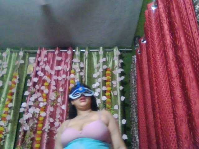 Naughtyladki's BongaCams show and profile