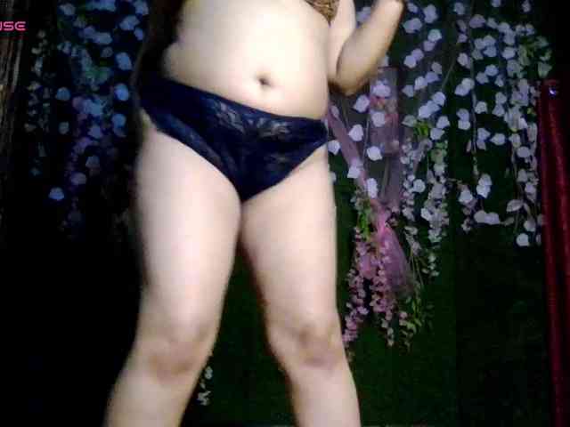 Naughtyladki webcam