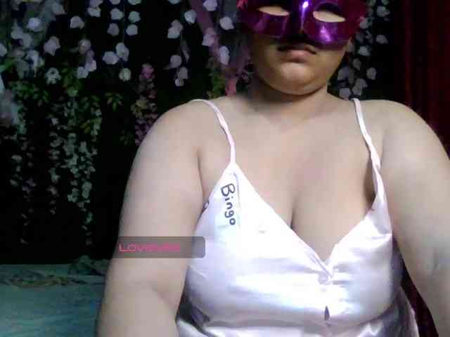 Naughtyladki webcam